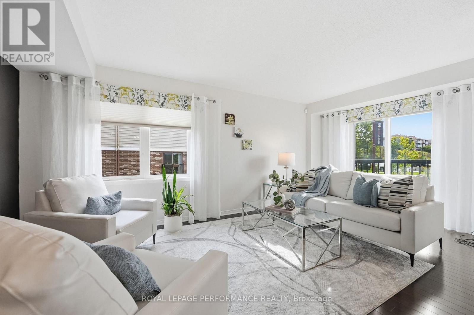 275 Eric Czapnik Way, Ottawa, Ontario  K1E 0B4 - Photo 12 - X13815568