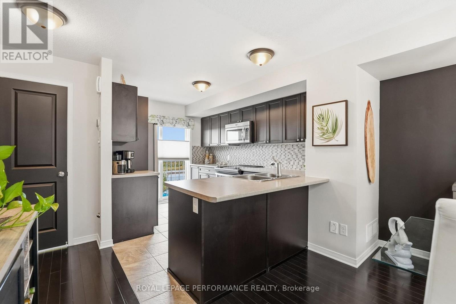 275 Eric Czapnik Way, Ottawa, Ontario  K1E 0B4 - Photo 17 - X13815568