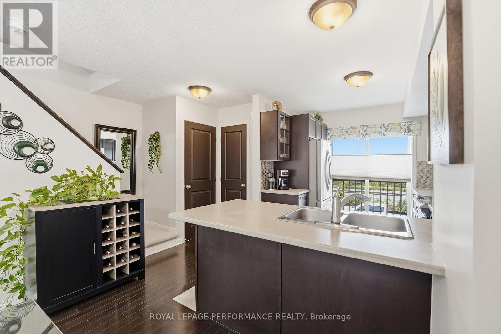 275 Eric Czapnik Way, Ottawa, Ontario  K1E 0B4 - Photo 18 - X13815568