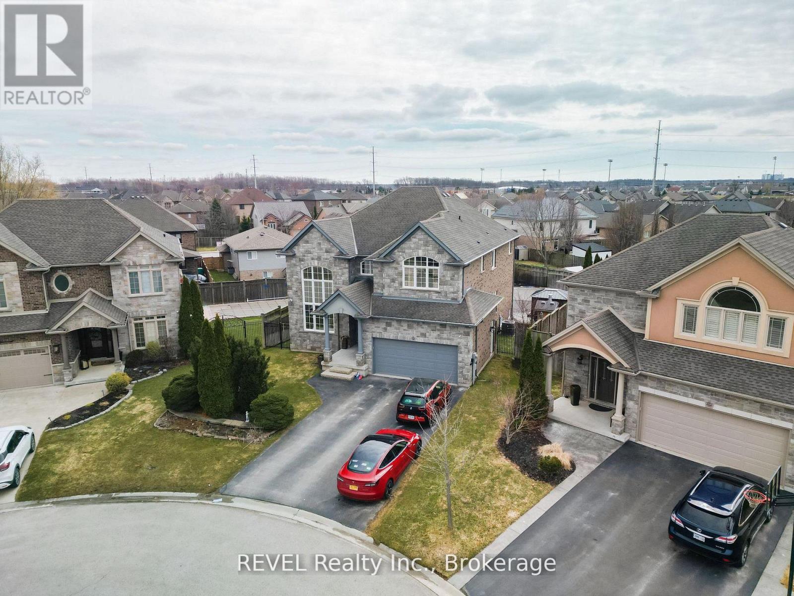 6600 Richard Crescent, Niagara Falls, Ontario  L2H 0A9 - Photo 3 - X13815650