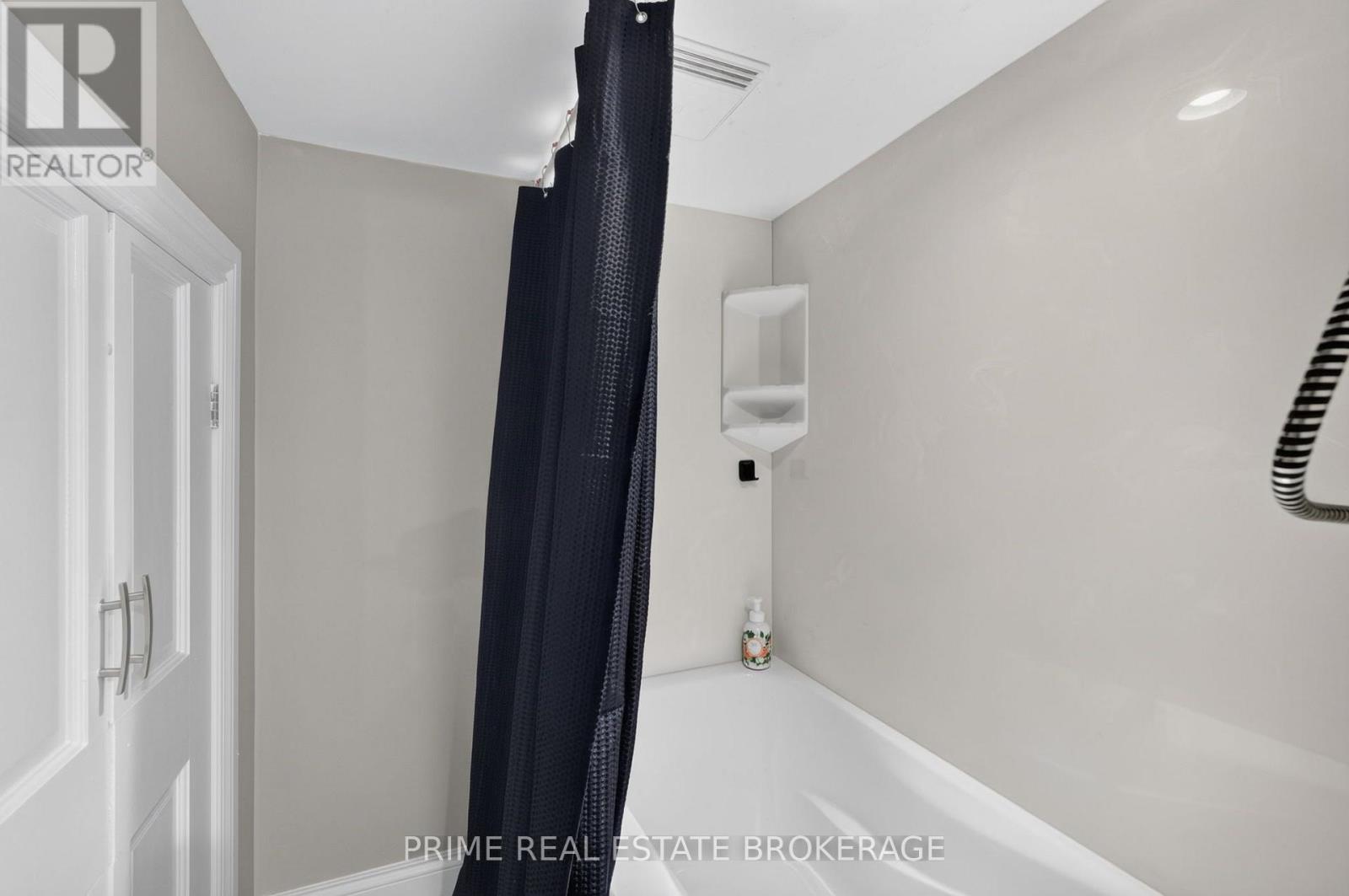 586 Cheapside Street, London East, Ontario  N5Y 3X8 - Photo 25 - X13814564