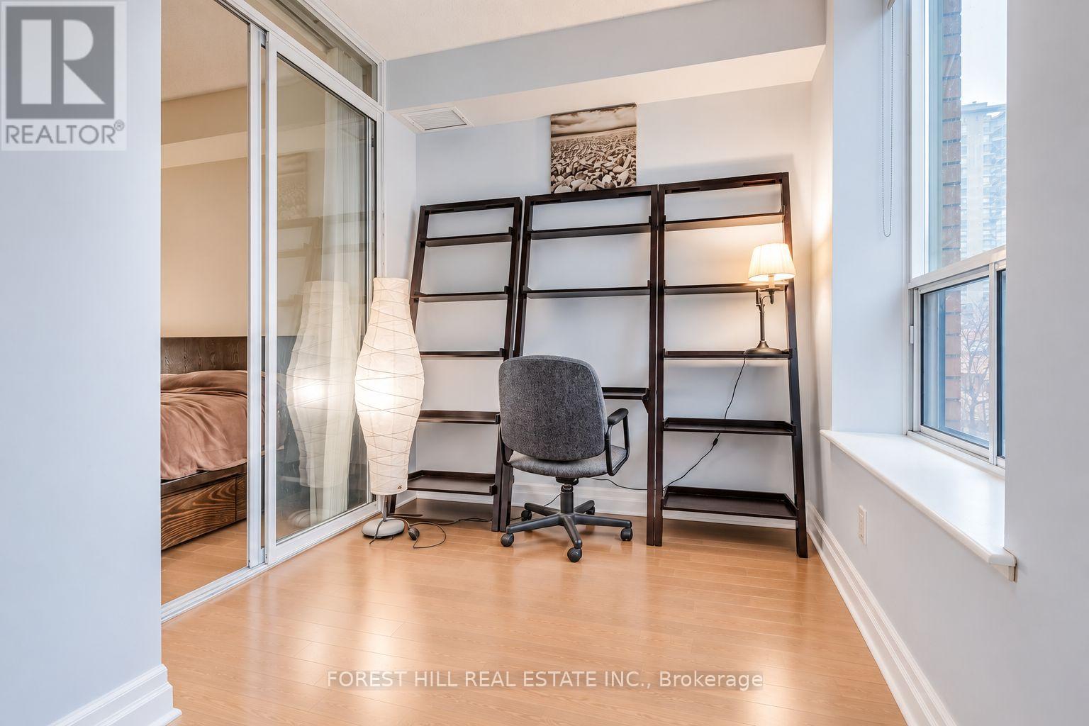 305 - 70 Alexander Street, Toronto, Ontario  M4Y 3B6 - Photo 4 - C13815522