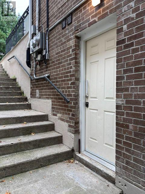 2 - 28 Purdon Drive, Toronto, Ontario  M3H 4X1 - Photo 2 - C13815532