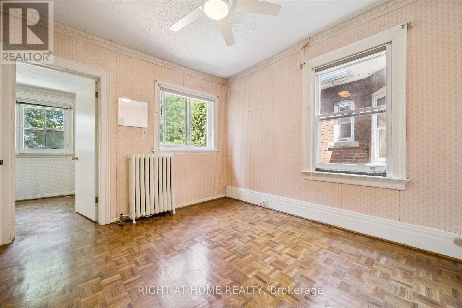 4 Jean Street, Toronto, Ontario  M4W 3A7 - Photo 16 - C13815542