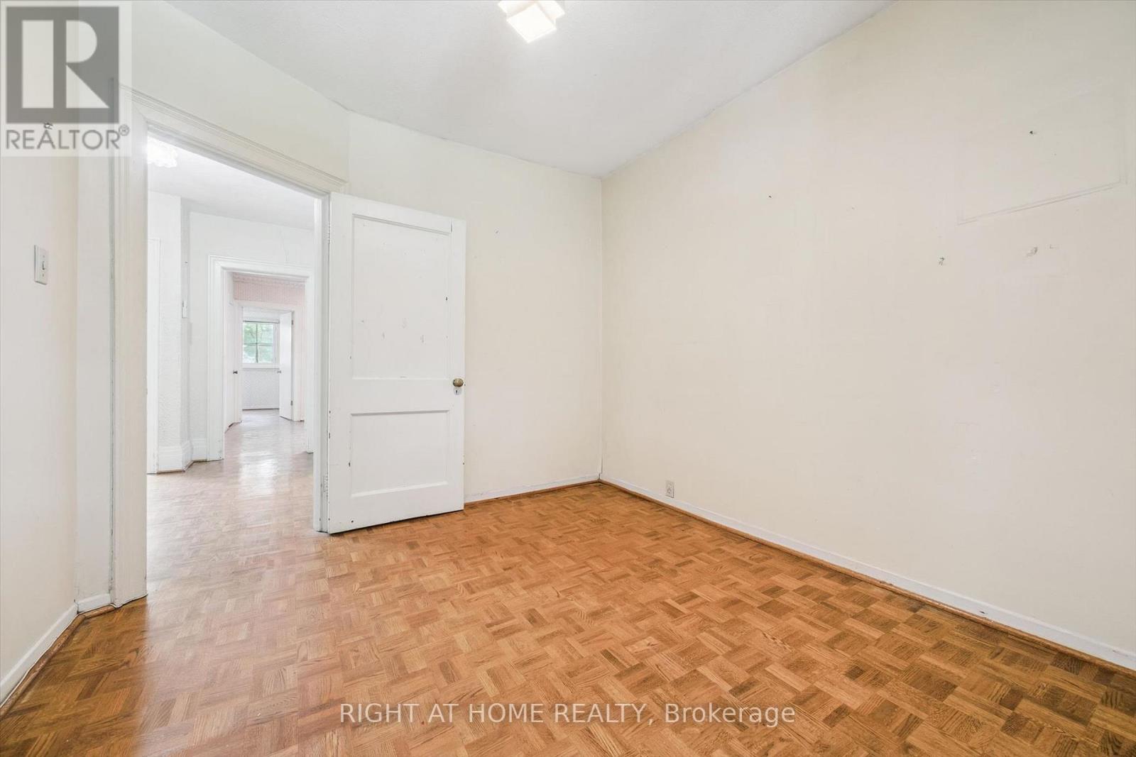 4 Jean Street, Toronto, Ontario  M4W 3A7 - Photo 19 - C13815542