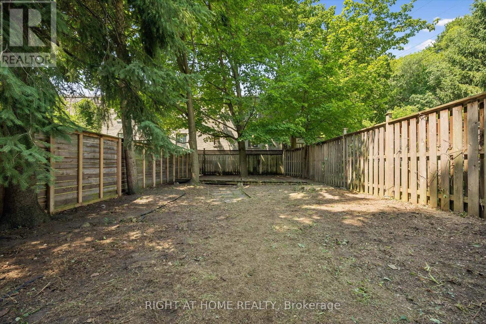 4 Jean Street, Toronto, Ontario  M4W 3A7 - Photo 23 - C13815542