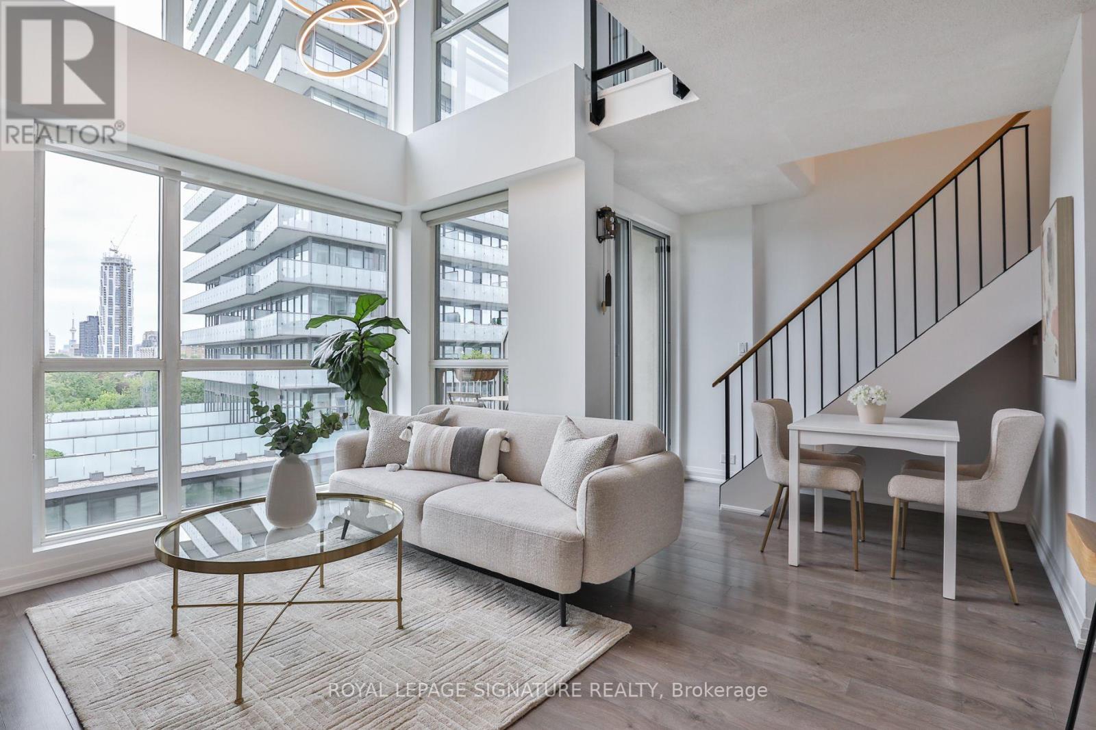 703 - 18 MERTON STREET, Toronto, Ontario