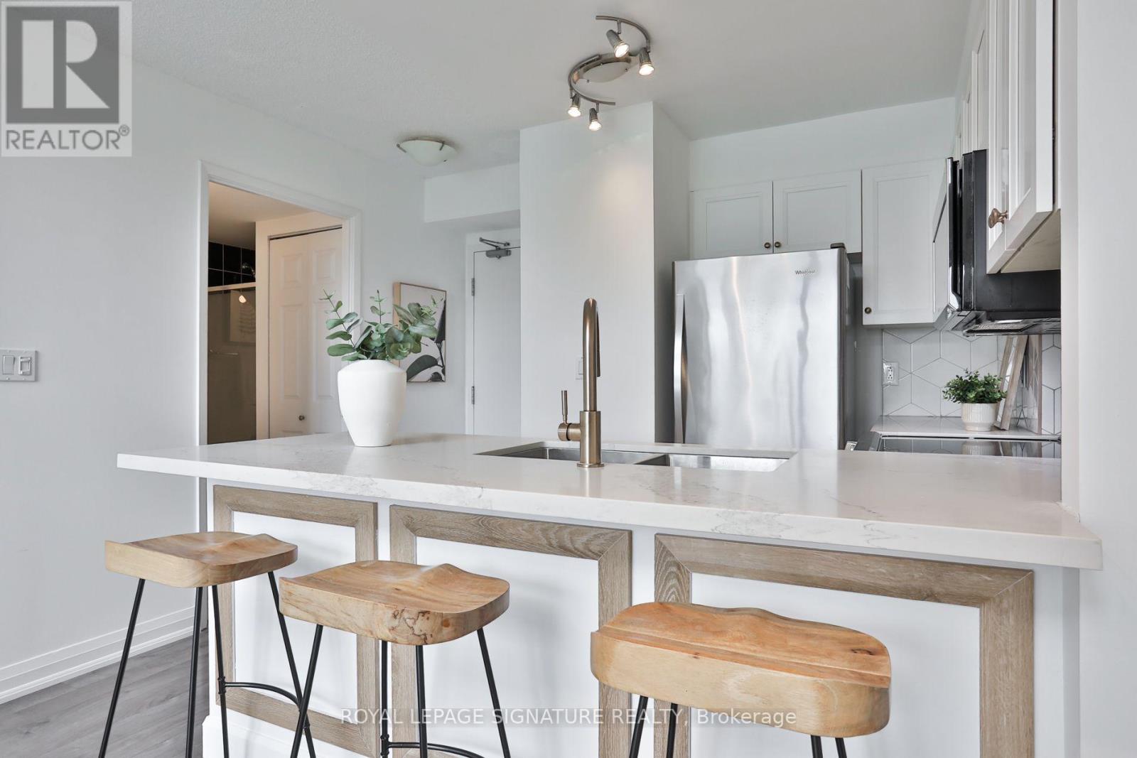 703 - 18 Merton Street, Toronto, Ontario  M4S 3G9 - Photo 11 - C13815556