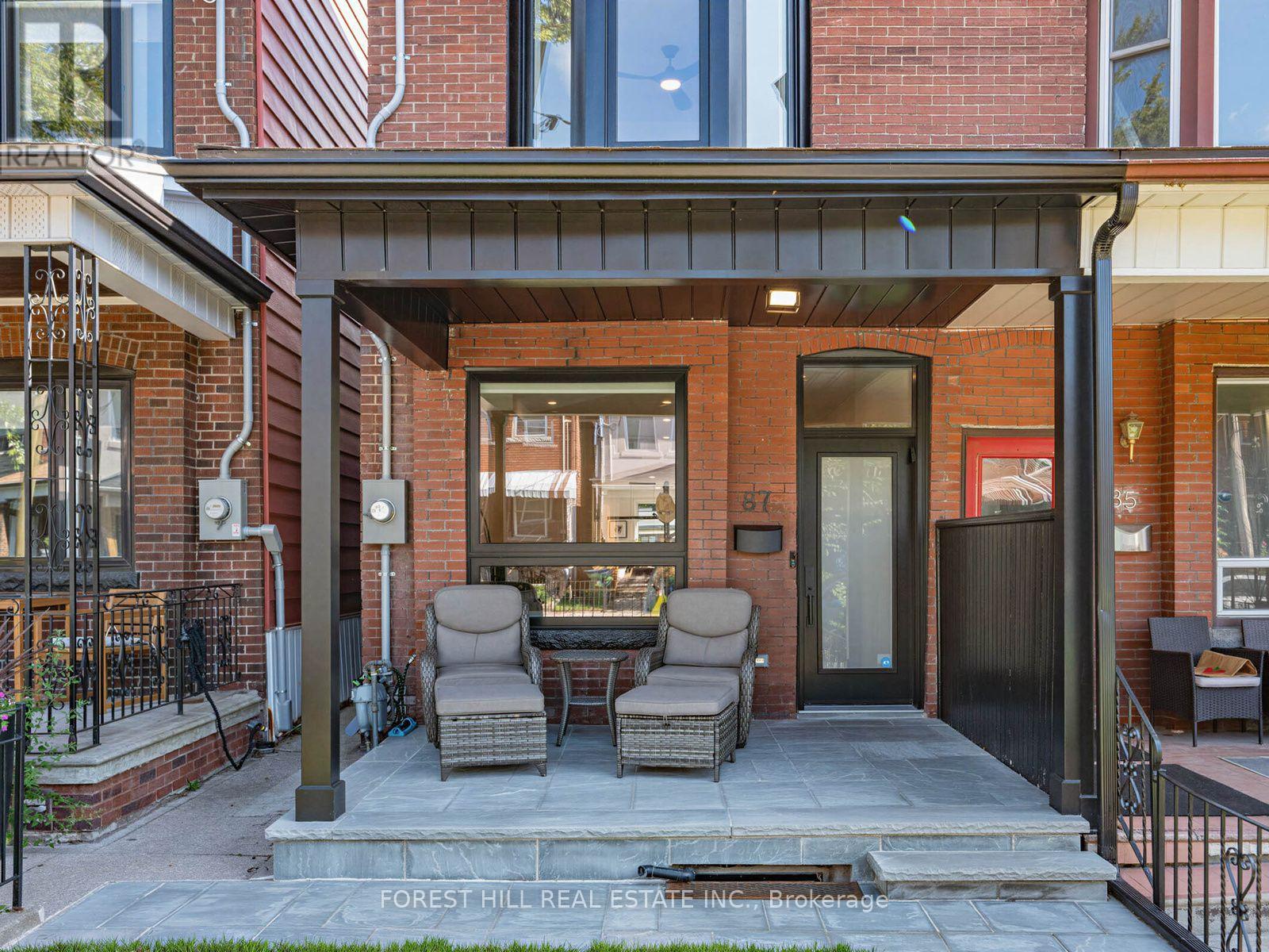 87 Palmerston Avenue, Toronto, Ontario  M6J 2J2 - Photo 2 - C13815594