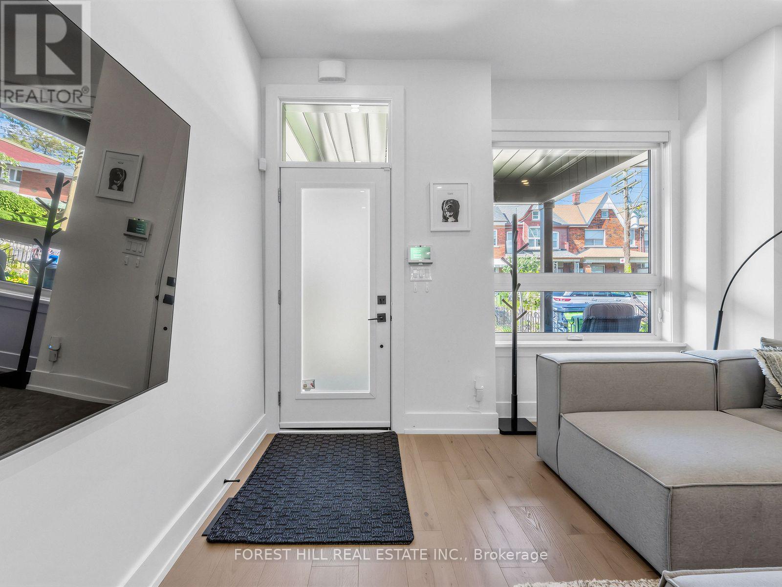 87 Palmerston Avenue, Toronto, Ontario  M6J 2J2 - Photo 3 - C13815594