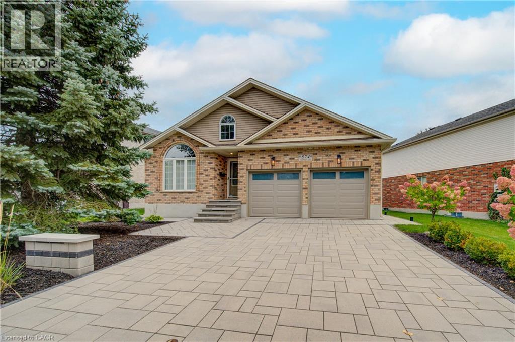 574 Clipper Drive, Waterloo, Ontario  N2K 4B4 - Photo 1 - 40860023