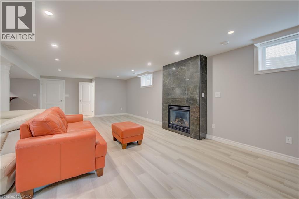 574 Clipper Drive, Waterloo, Ontario  N2K 4B4 - Photo 39 - 40860023