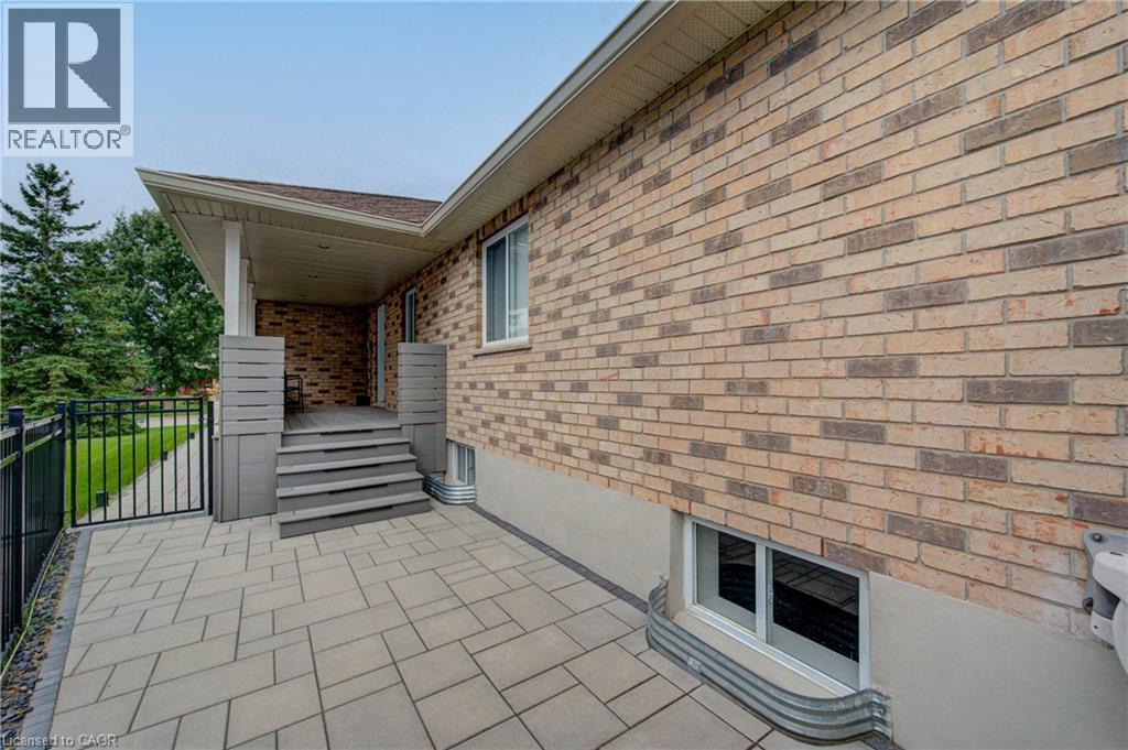 574 Clipper Drive, Waterloo, Ontario  N2K 4B4 - Photo 43 - 40860023