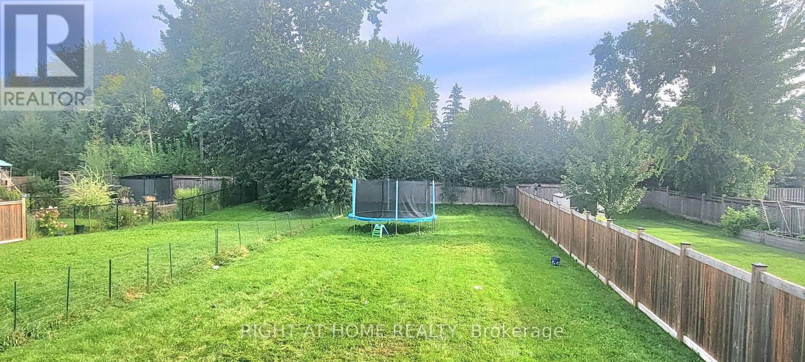 11 Richmond Park Drive, Georgina, Ontario  L4P 0H2 - Photo 19 - N13815194