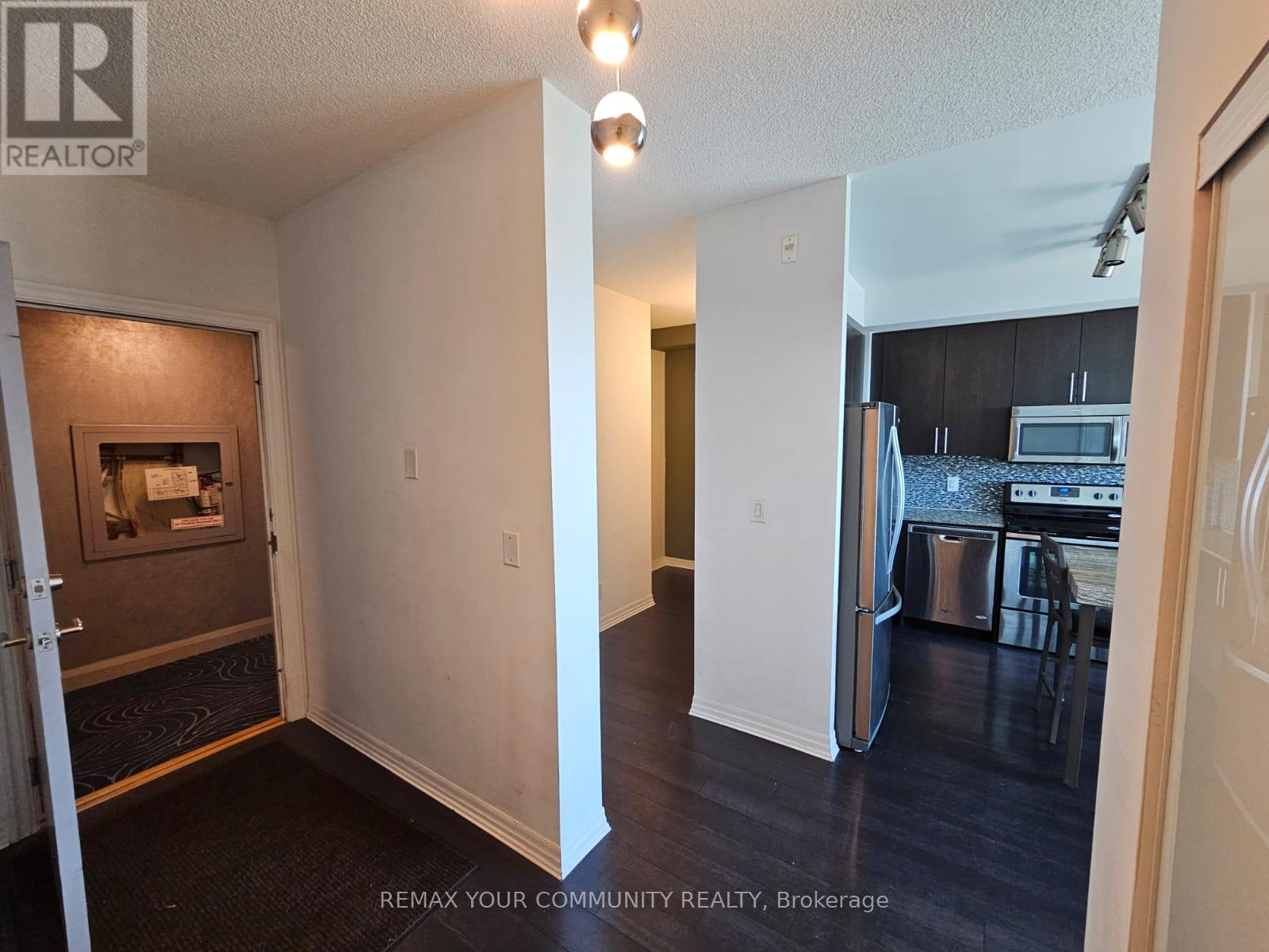 1206 - 80 Esther Lorrie Drive, Toronto, Ontario  M9W 0C6 - Photo 3 - W13815350