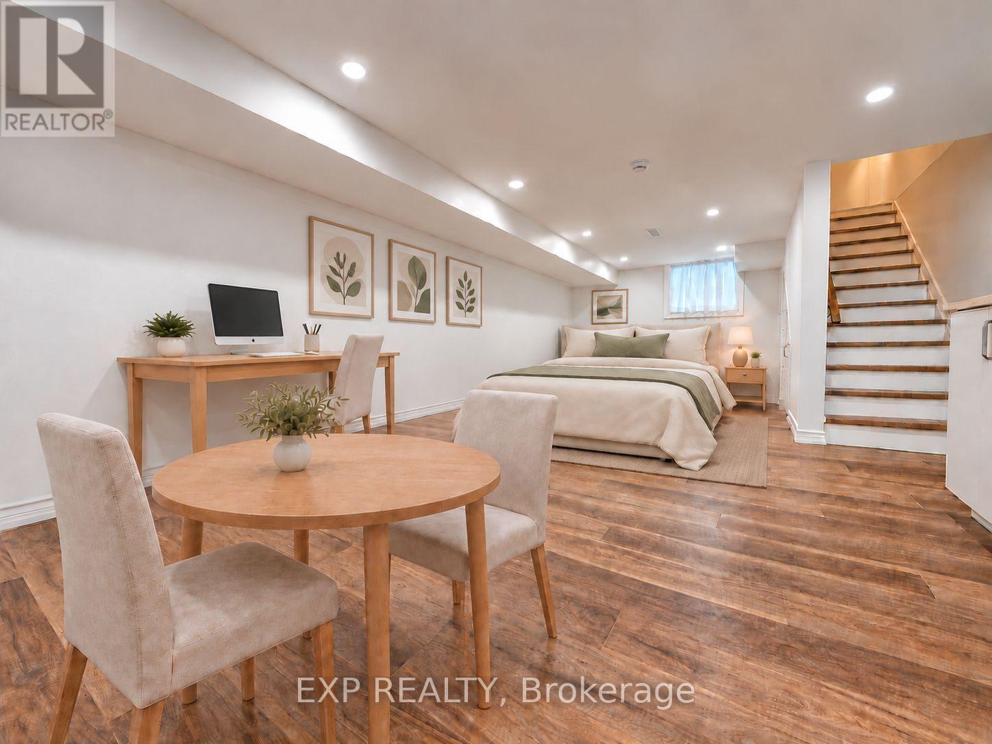 Lower - 1042 Coxwell Avenue, Toronto, Ontario  M4C 3G5 - Photo 3 - E13815446