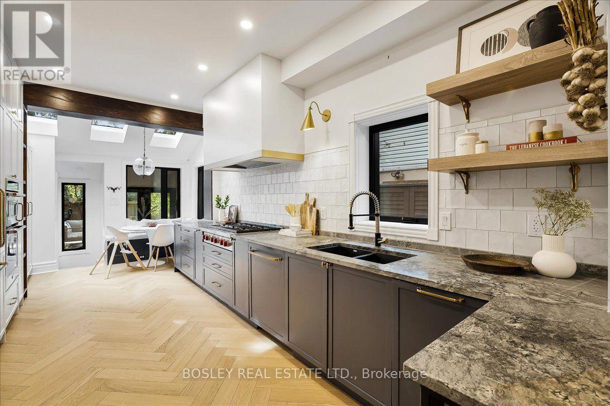 372 Logan Avenue, Toronto, Ontario  M4M 2N8 - Photo 11 - E13815514
