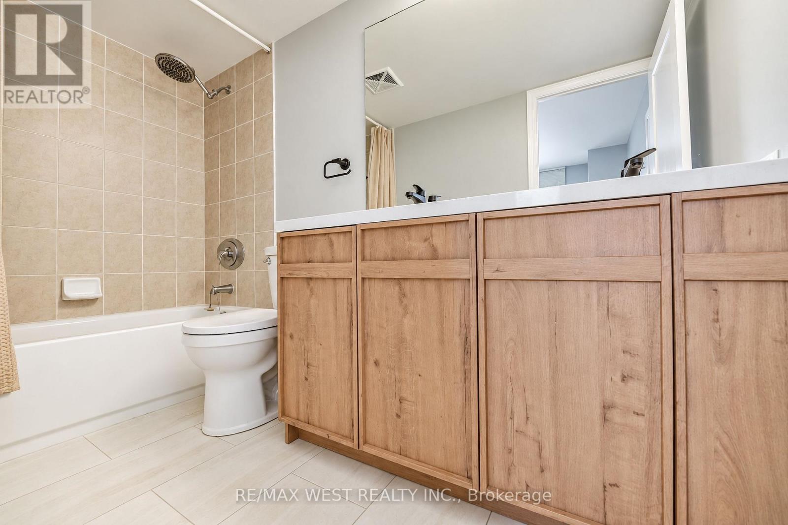 801 - 3650 Kingston Road, Toronto, Ontario  M1M 3X9 - Photo 7 - E13815560
