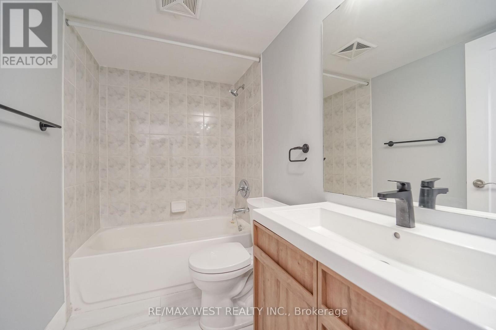 801 - 3650 Kingston Road, Toronto, Ontario  M1M 3X9 - Photo 9 - E13815560
