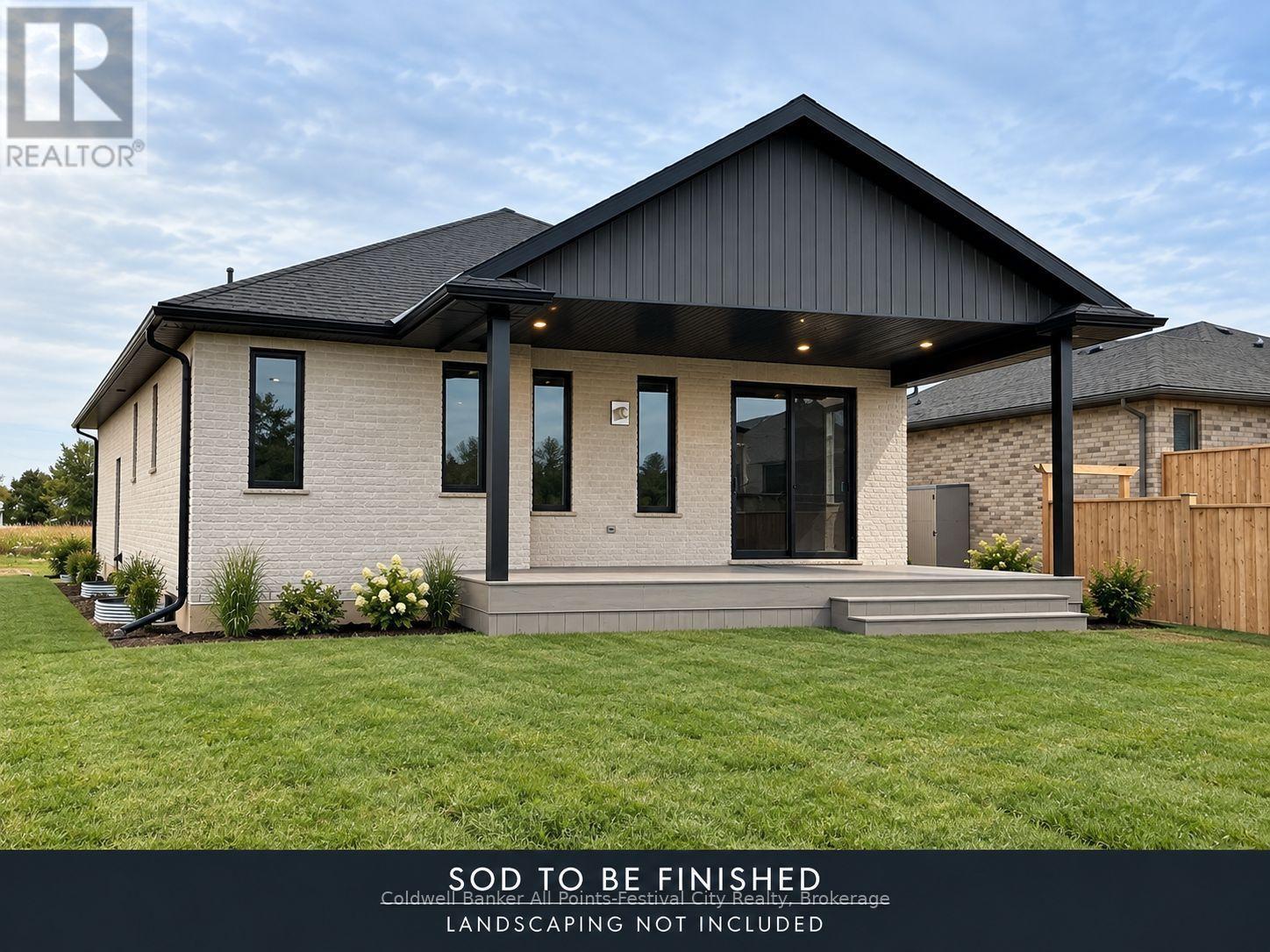 218 Henry Street, West Perth, Ontario  N0K 1N0 - Photo 2 - X13815554
