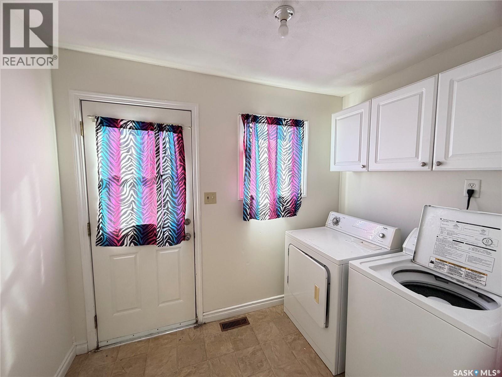 1215 Broder Street, Regina, Saskatchewan  S4N 3R3 - Photo 14 - SK049120