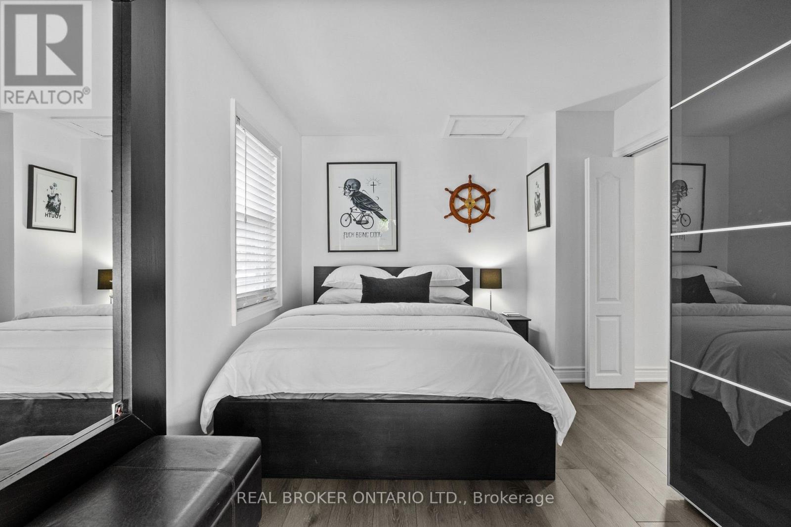 5 Acorn Avenue, Toronto, Ontario M9B 3P7 - Photo 11 - W13815498