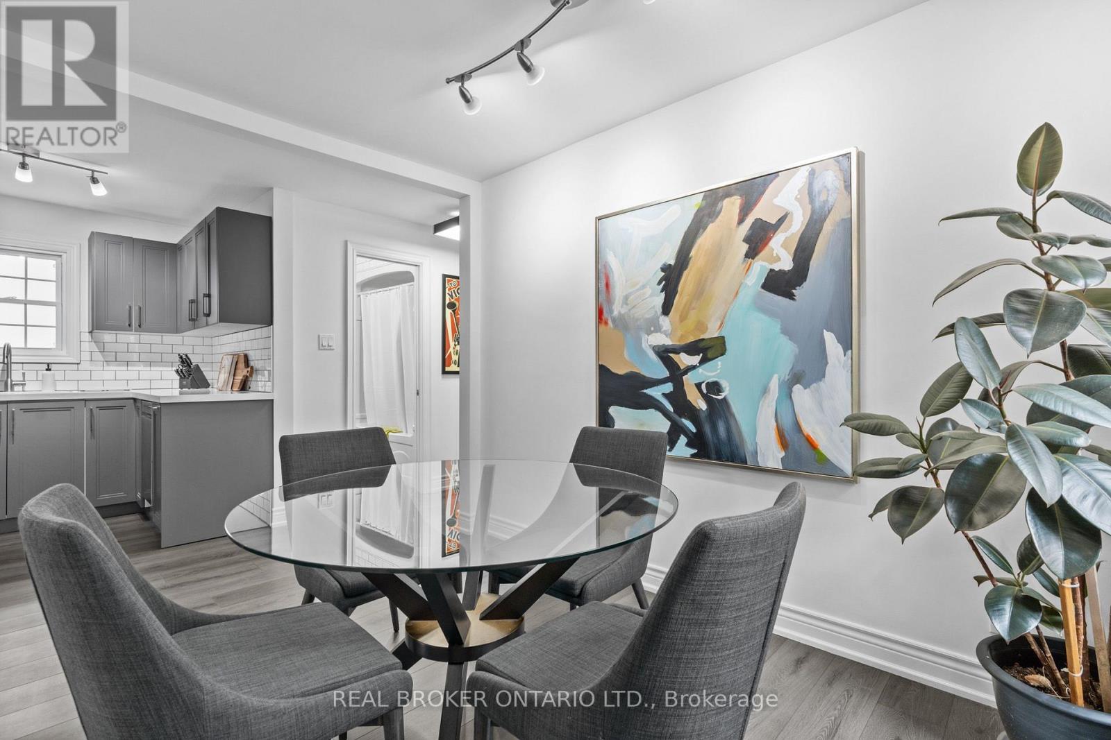 5 Acorn Avenue, Toronto, Ontario M9B 3P7 - Photo 8 - W13815498