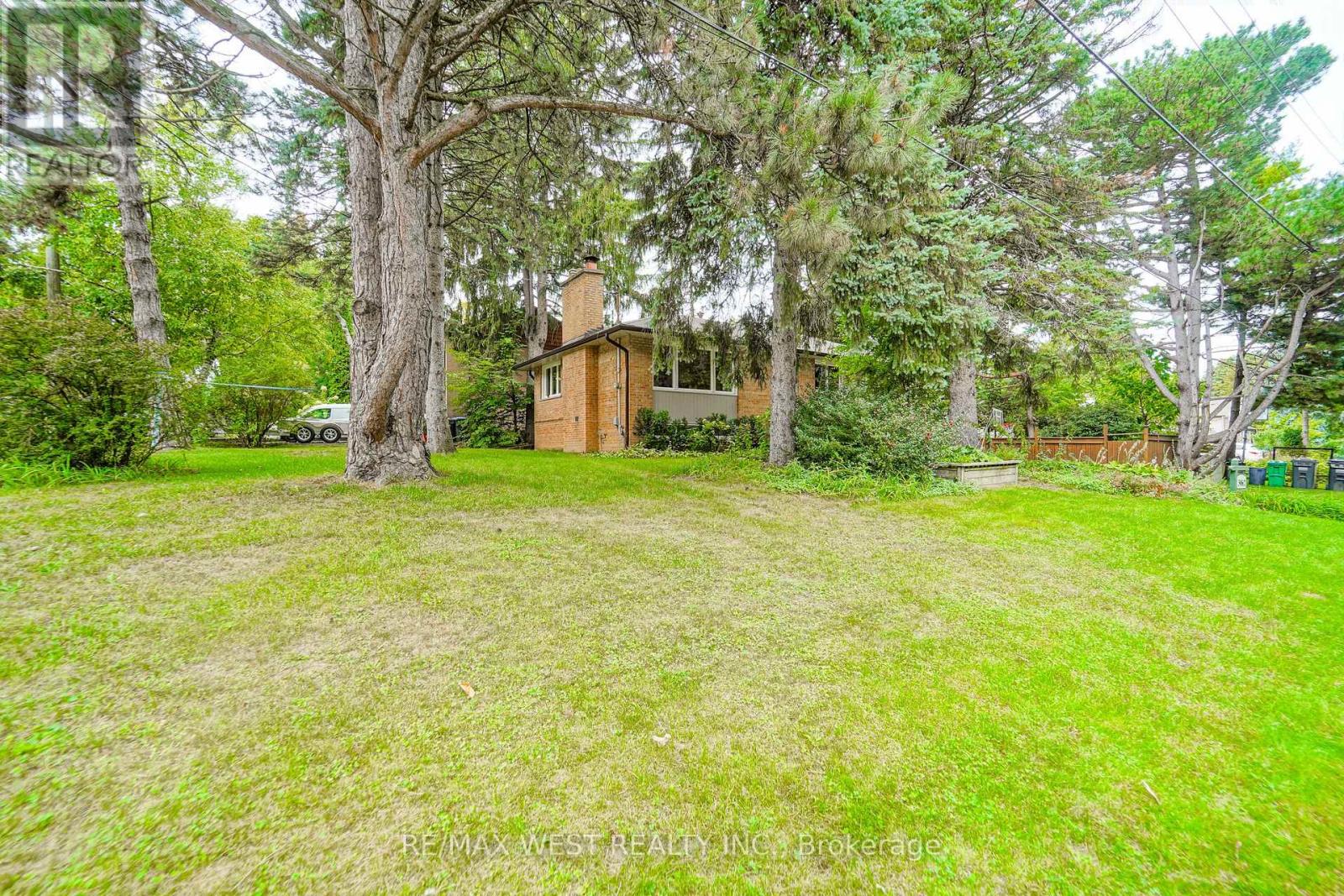 3062 O'hagan Drive, Mississauga, Ontario  L5C 2C5 - Photo 16 - W13815512