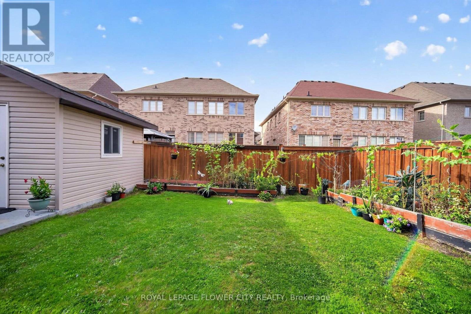 19 Solstice Street, Brampton (Brampton East), Ontario  L6P 3T5 - Photo 47 - W13815536