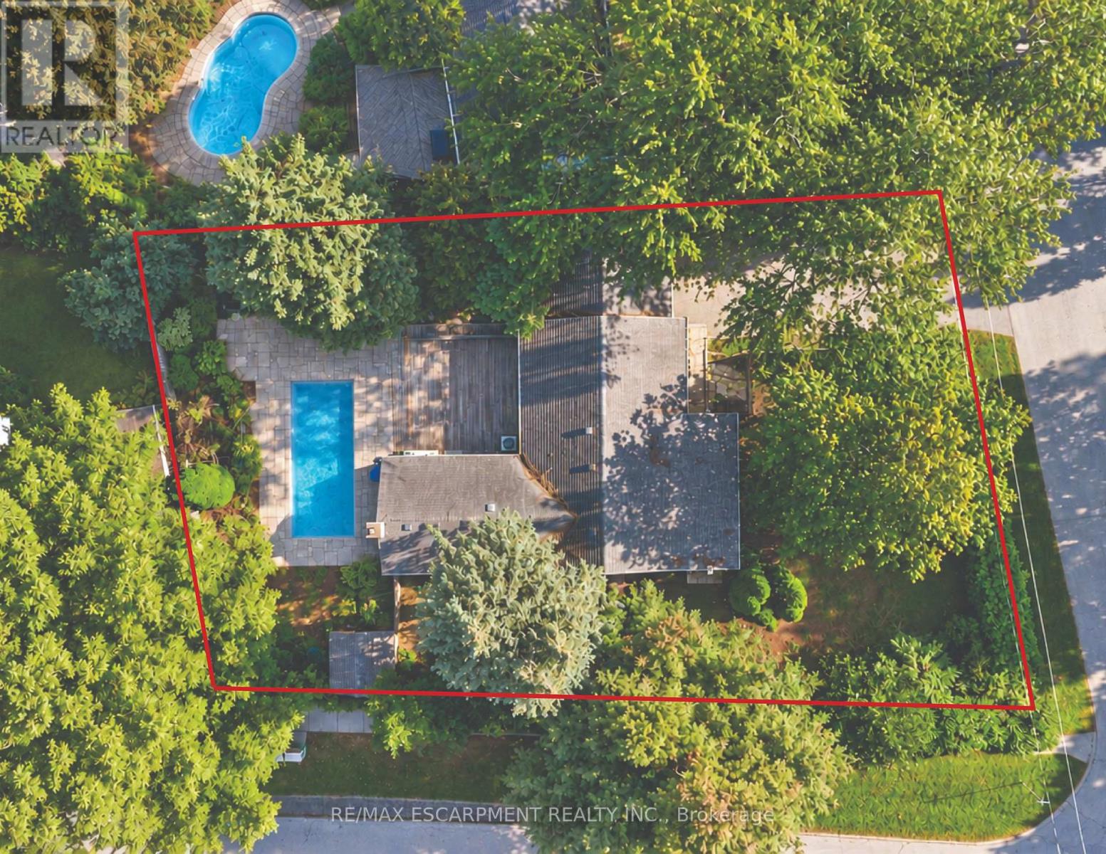 505 Patricia Drive, Oakville, Ontario  L6K 1L9 - Photo 1 - W13815588