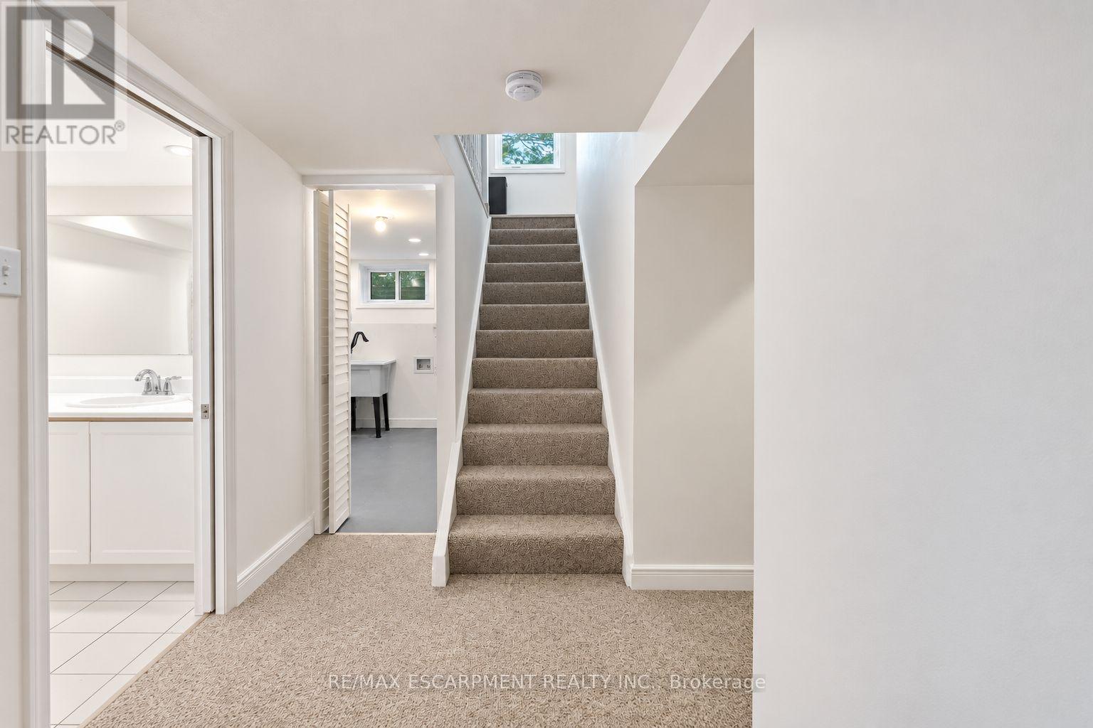 505 Patricia Drive, Oakville, Ontario  L6K 1L9 - Photo 18 - W13815588