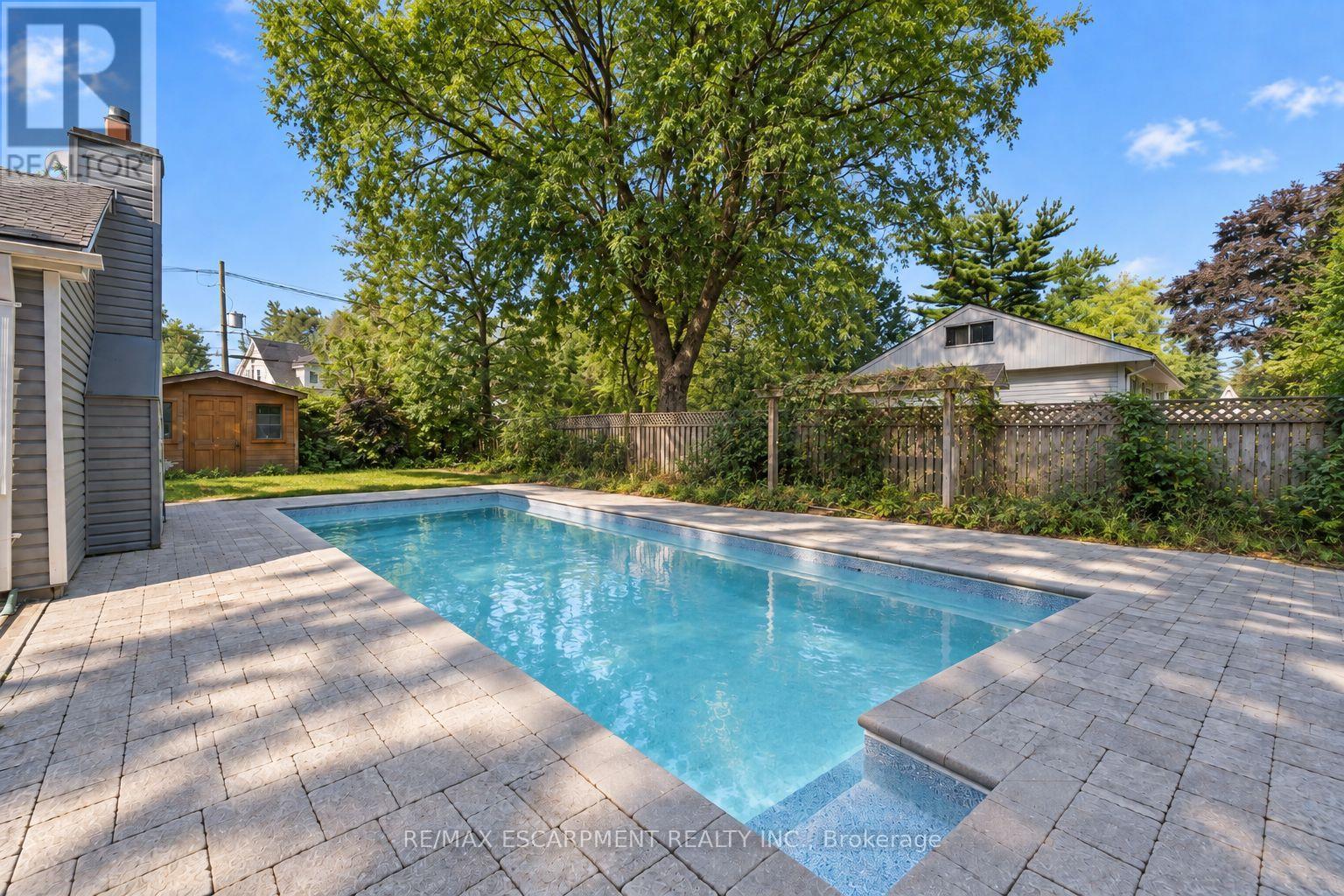 505 Patricia Drive, Oakville, Ontario  L6K 1L9 - Photo 3 - W13815588