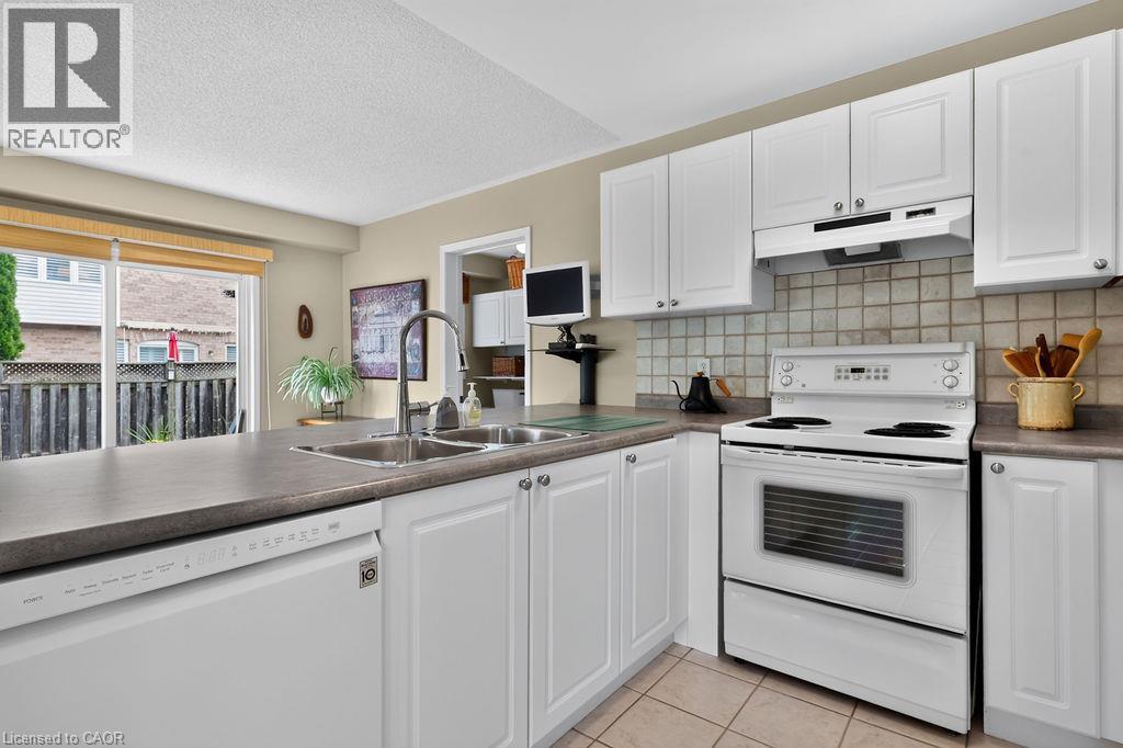 2261 Seton Crescent, Burlington, Ontario  L7L 6Y4 - Photo 16 - 40856092