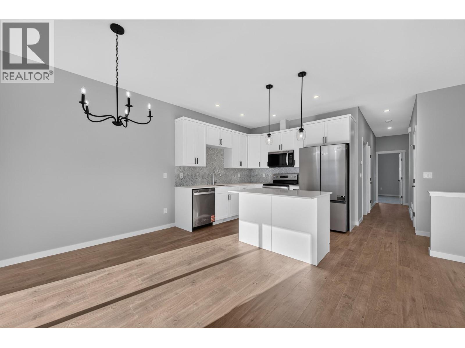 3279 A Schubert Road, Kamloops, British Columbia  V2B 6Y4 - Photo 7 - 10394979