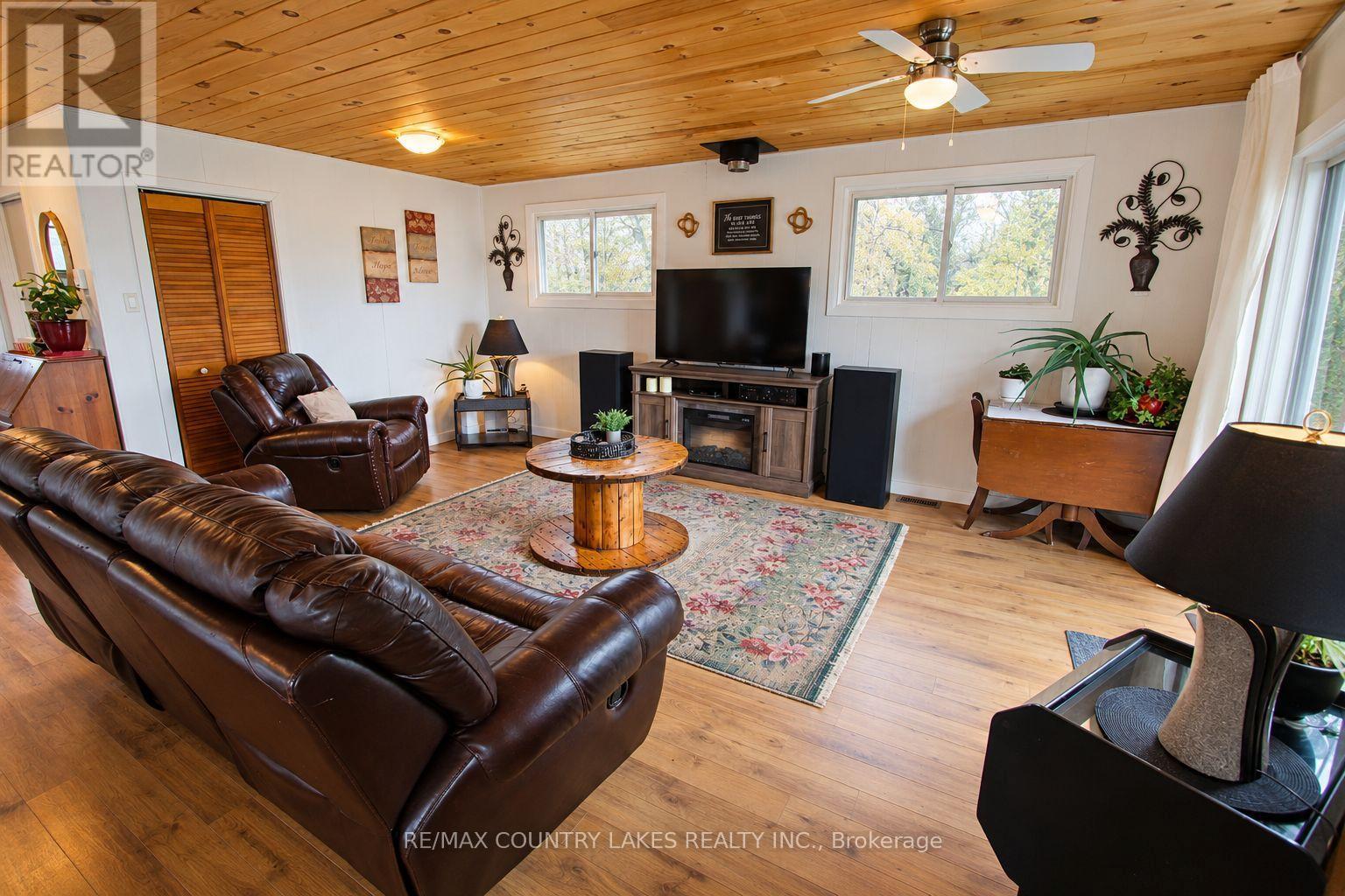 31 Hillcrest Avenue, Kawartha Lakes, Ontario  K0M 2B0 - Photo 12 - X13731174