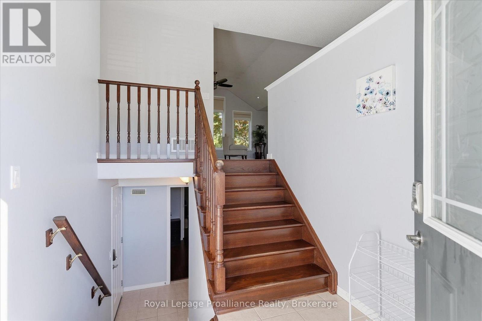82 Parcells Crescent, Peterborough, Ontario  K9K 2R2 - Photo 5 - X13815748