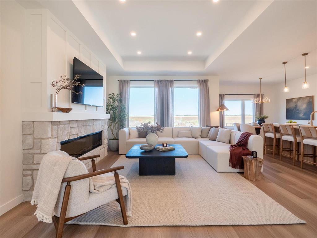 400 Grande Pointe Meadows Boulevard Grande Pointe Manitoba Canada R5A0E4 5