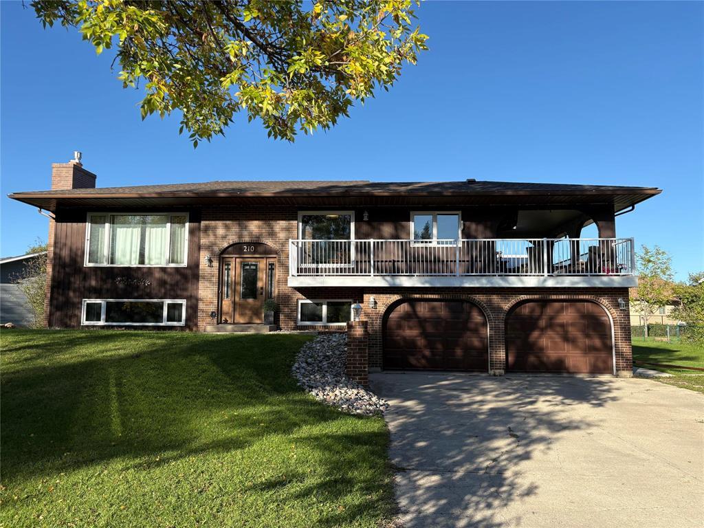 210 Wells Street, Killarney, Manitoba  R0K 1G0 - Photo 0 - 202623816