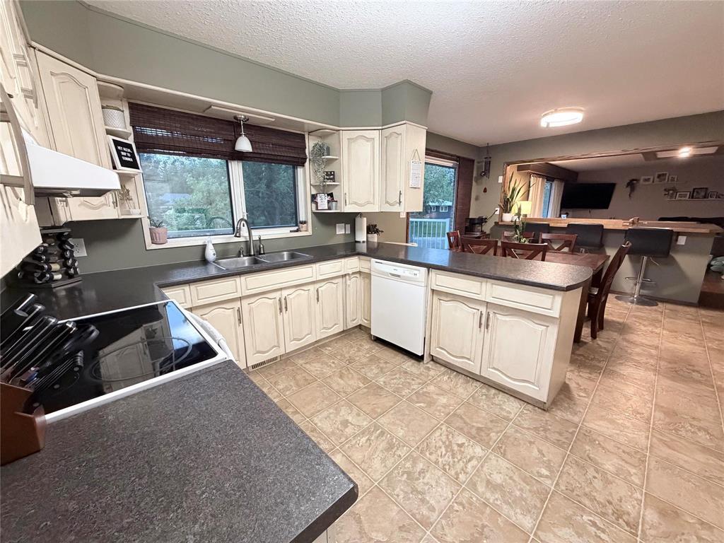 210 Wells Street, Killarney, Manitoba  R0K 1G0 - Photo 11 - 202623816
