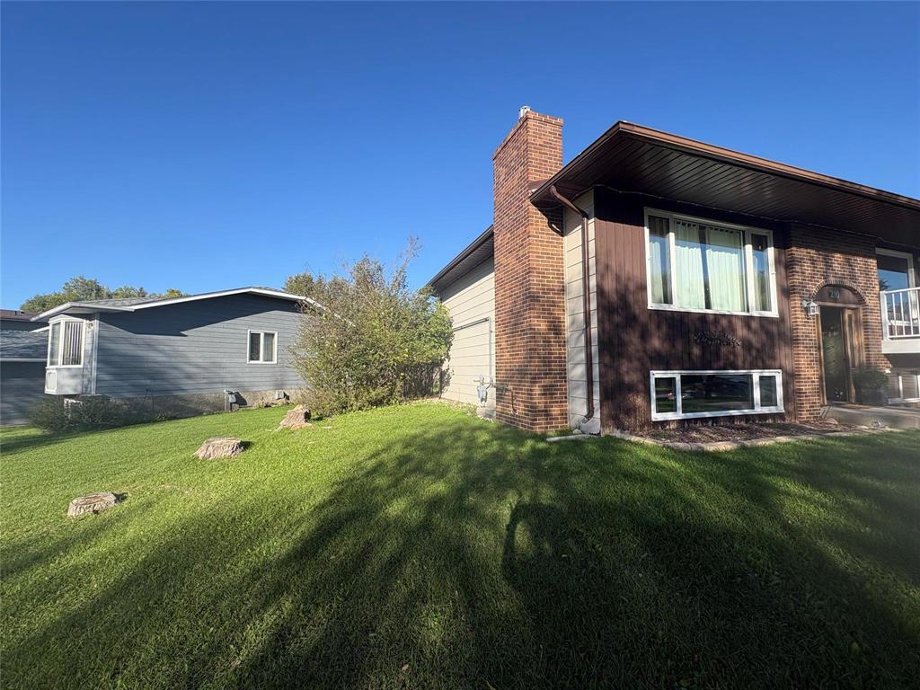 210 Wells Street, Killarney, Manitoba  R0K 1G0 - Photo 2 - 202623816