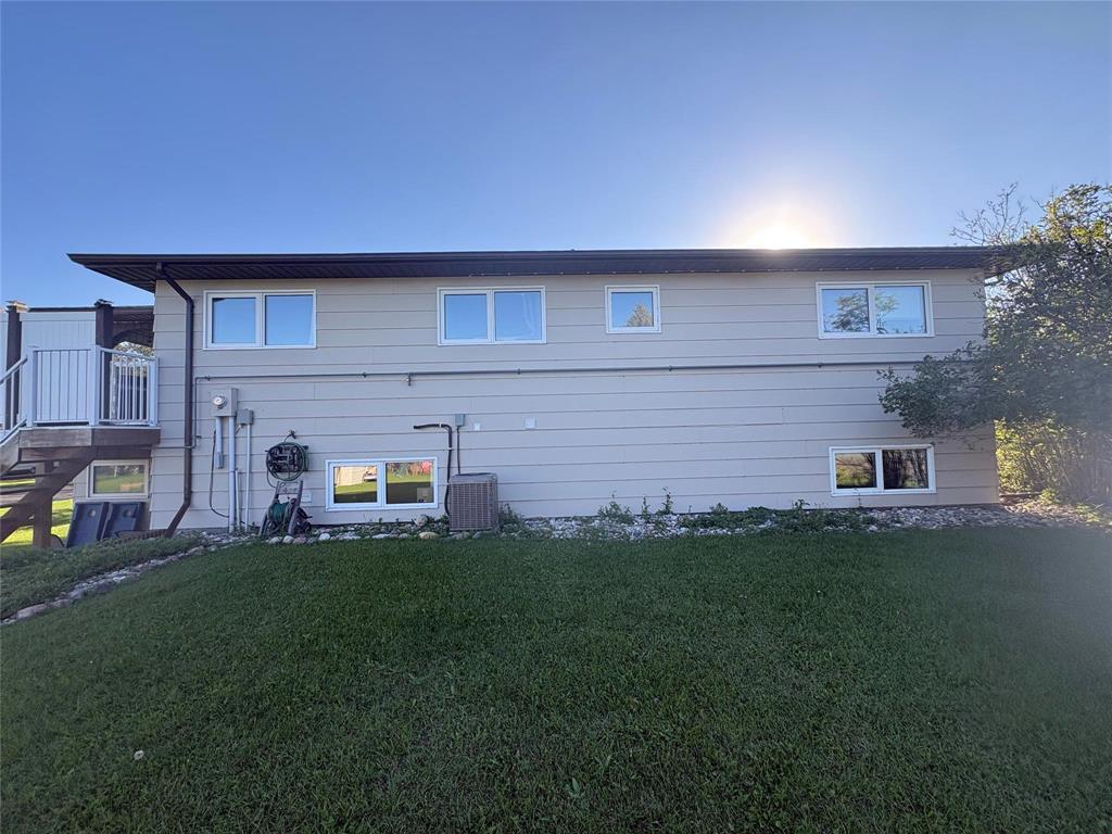 210 Wells Street, Killarney, Manitoba  R0K 1G0 - Photo 3 - 202623816