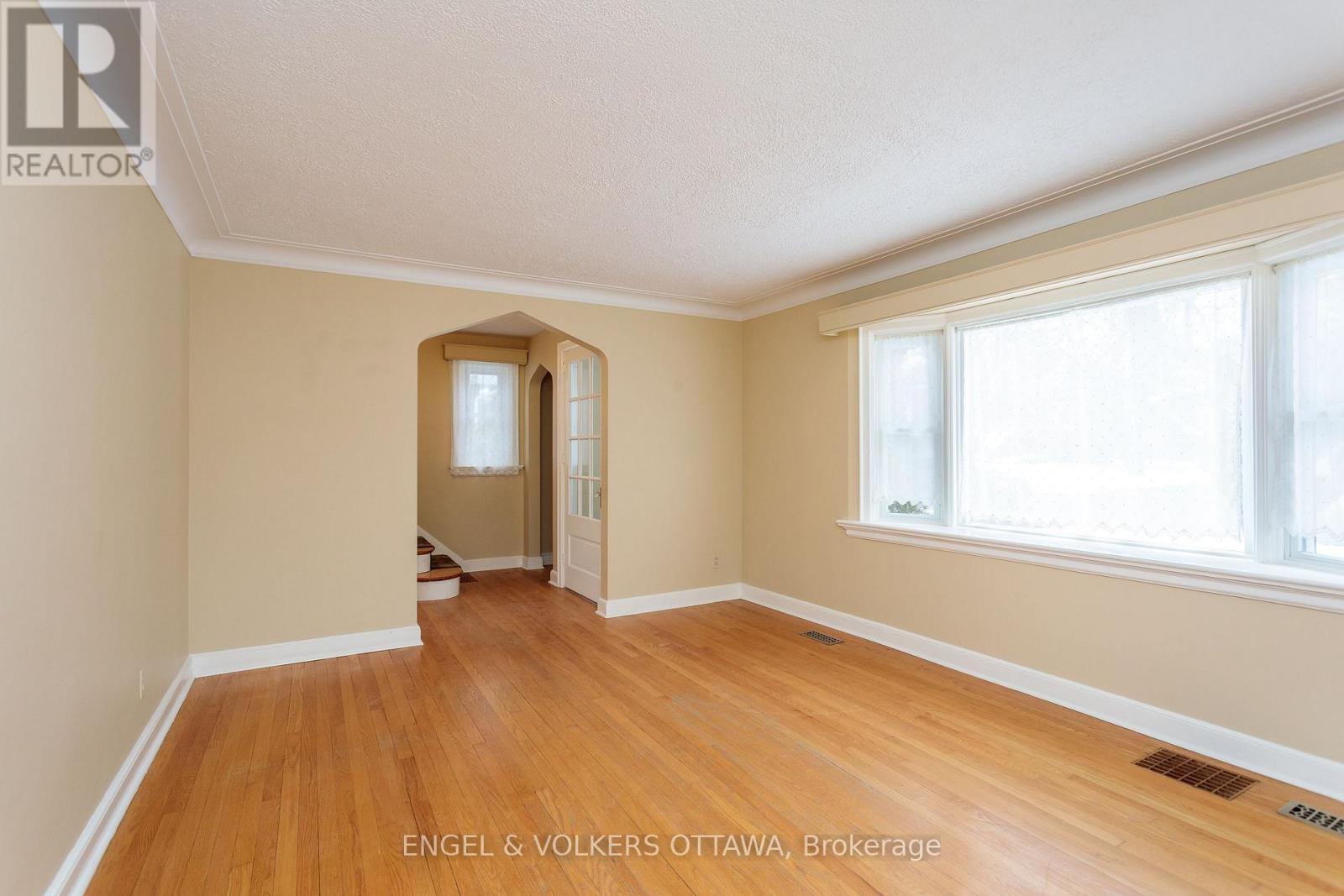 225 Pleasant Park Road, Ottawa, Ontario  K1H 5M4 - Photo 12 - X13815832
