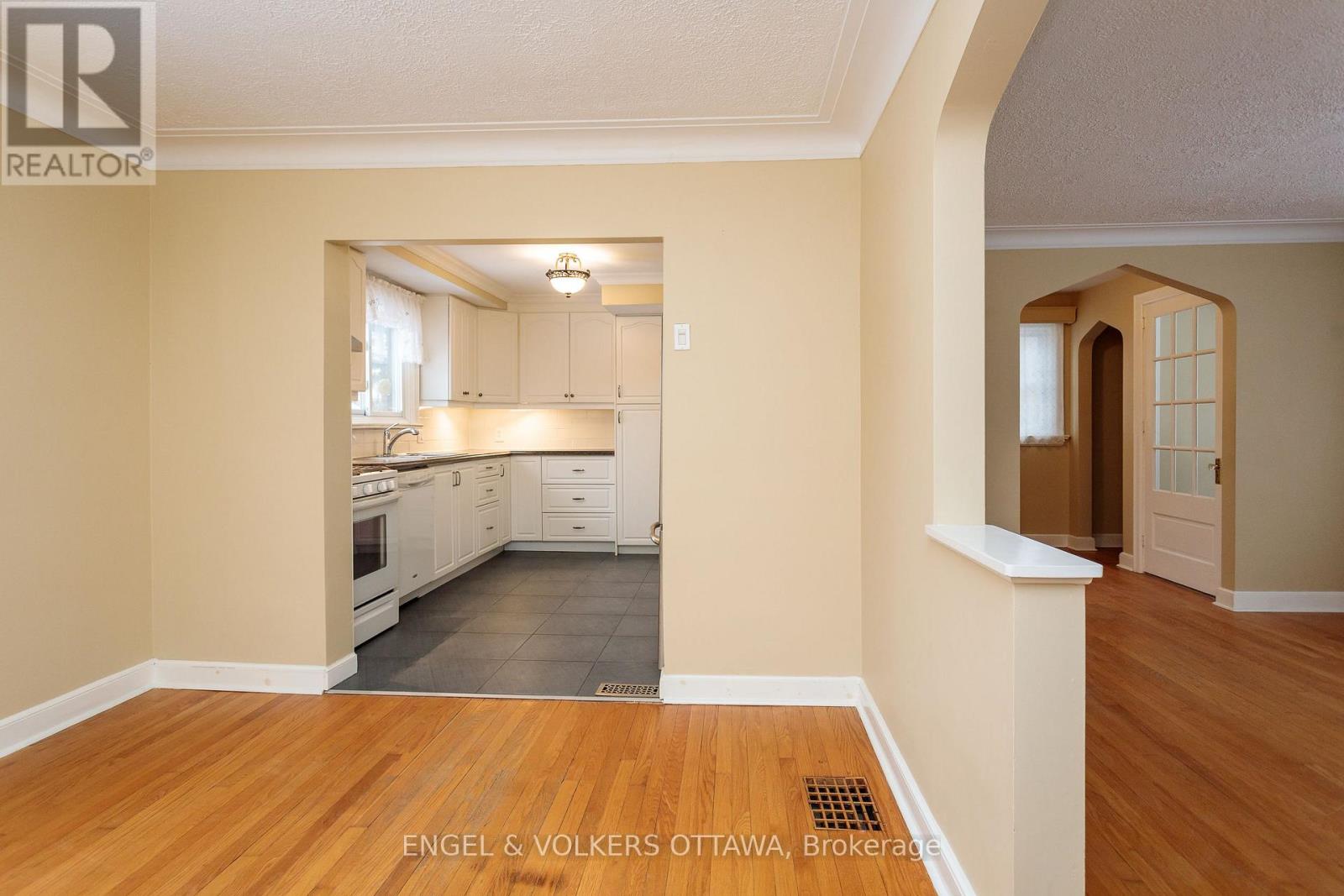 225 Pleasant Park Road, Ottawa, Ontario  K1H 5M4 - Photo 17 - X13815832