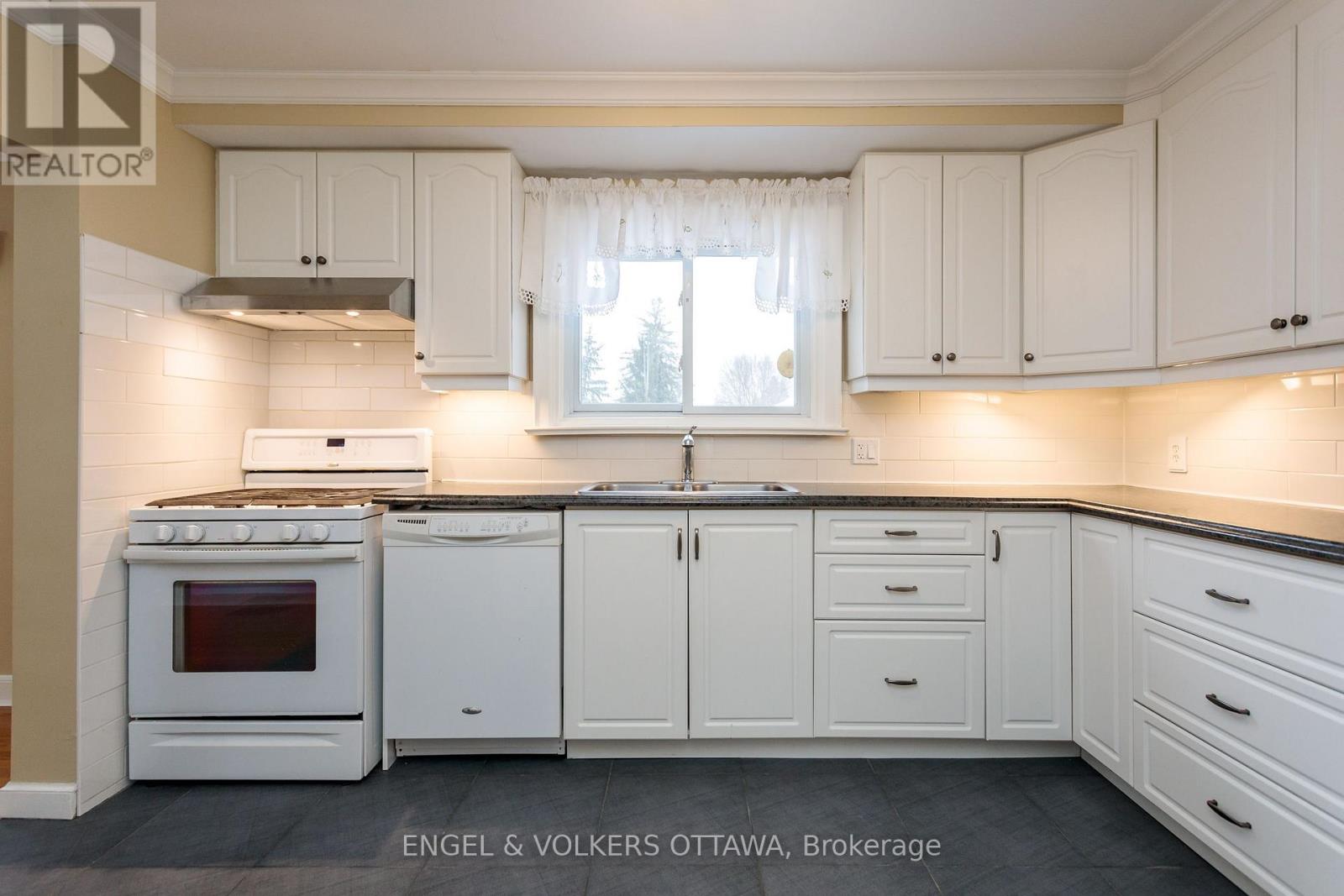 225 Pleasant Park Road, Ottawa, Ontario  K1H 5M4 - Photo 20 - X13815832