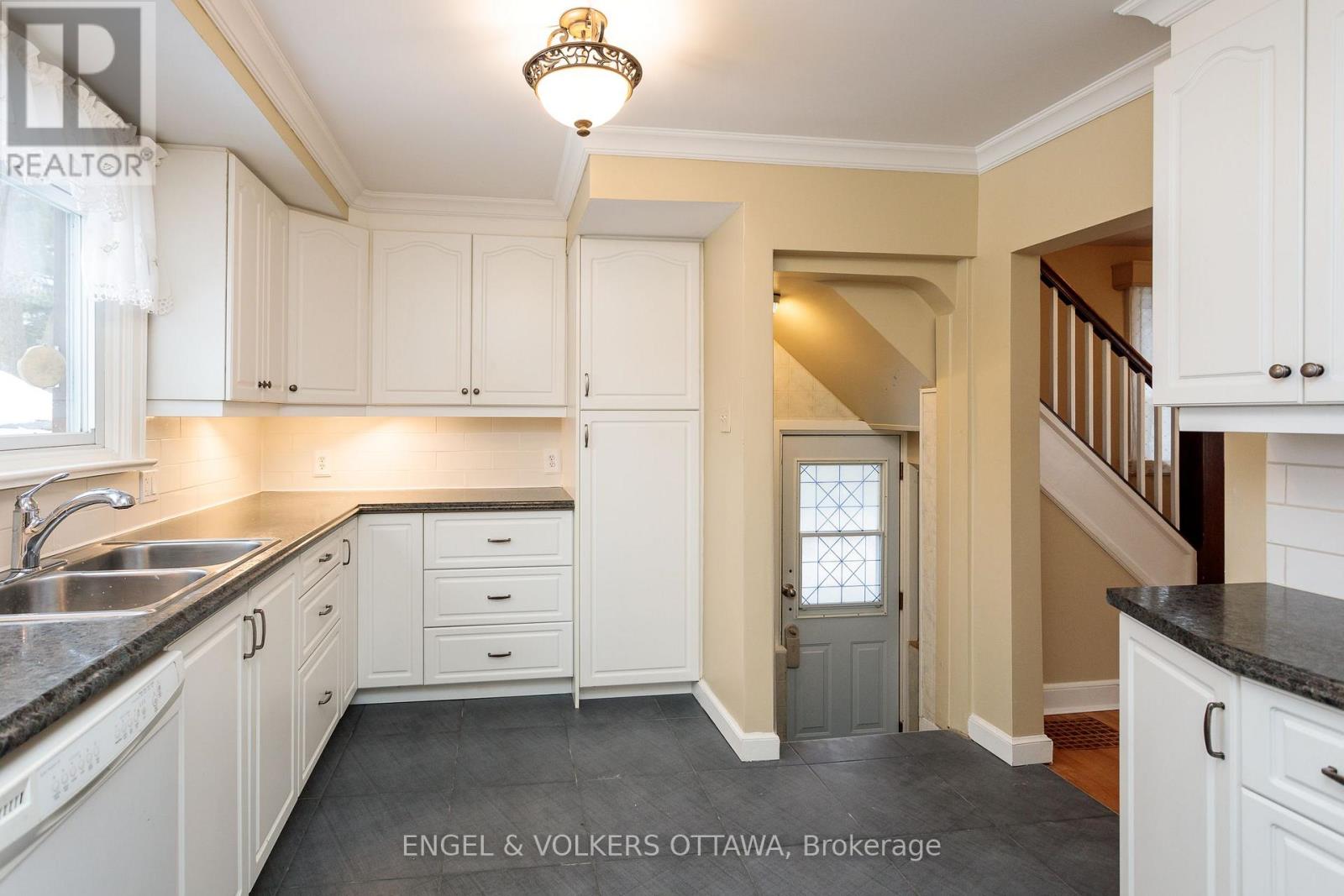 225 Pleasant Park Road, Ottawa, Ontario  K1H 5M4 - Photo 24 - X13815832