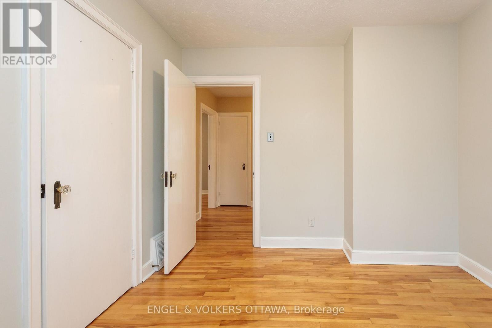 225 Pleasant Park Road, Ottawa, Ontario  K1H 5M4 - Photo 29 - X13815832