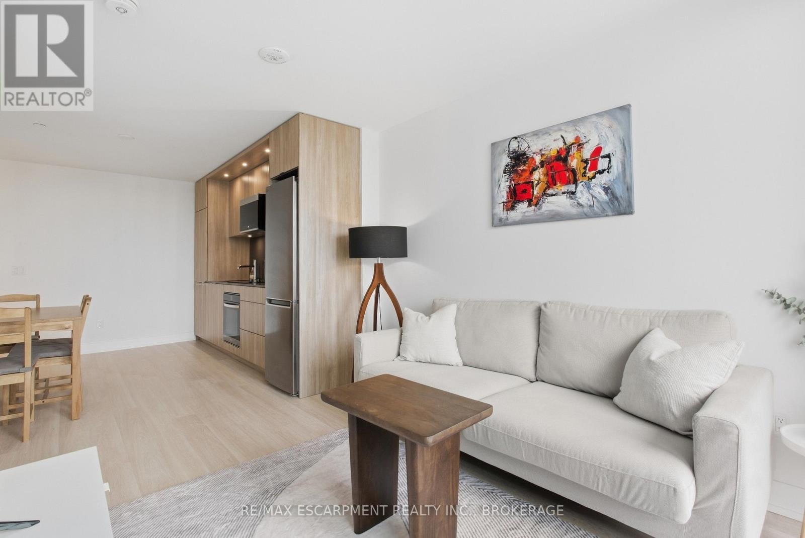 2010 - 60 Central Park Road Way, Toronto, Ontario  M9A 0E6 - Photo 14 - W13815736