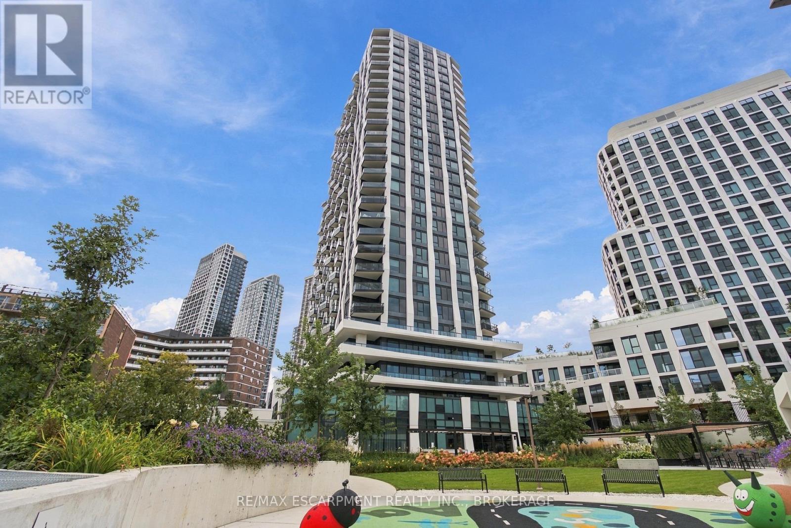 2010 - 60 Central Park Road Way, Toronto, Ontario  M9A 0E6 - Photo 29 - W13815736