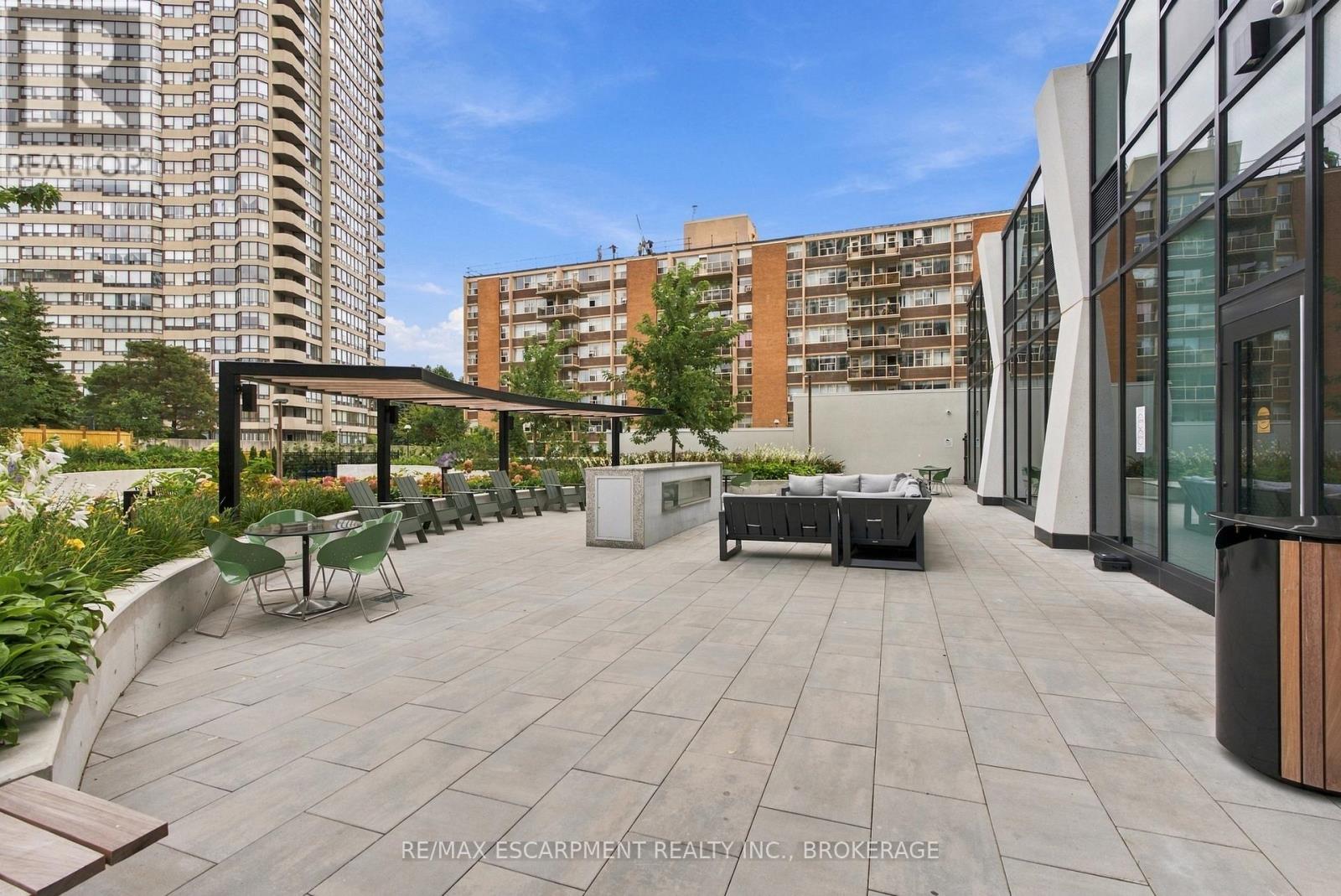 2010 - 60 Central Park Road Way, Toronto, Ontario  M9A 0E6 - Photo 31 - W13815736