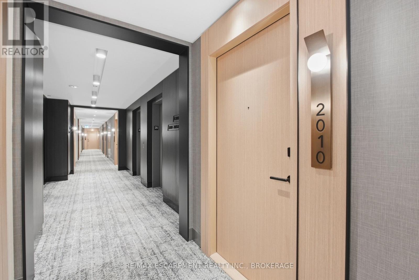 2010 - 60 Central Park Road Way, Toronto, Ontario  M9A 0E6 - Photo 44 - W13815736